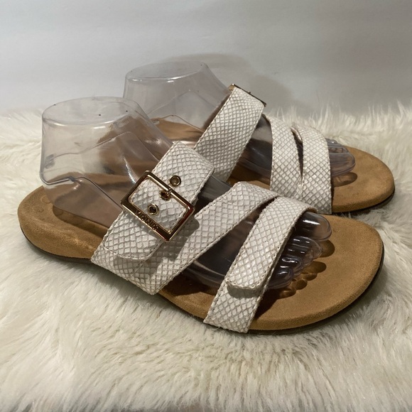 Vionic Kylar Sandals - Picture 2 of 6